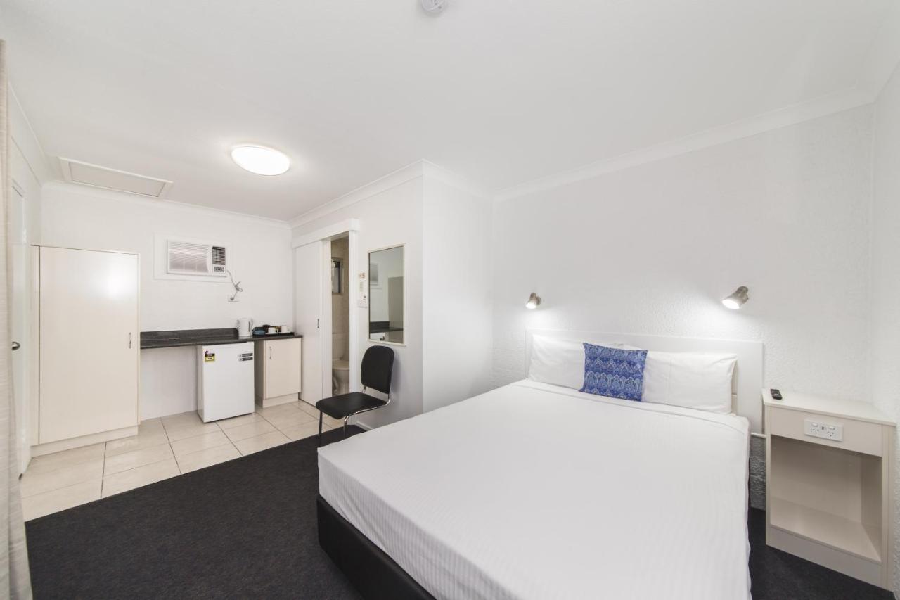 Metro Motel Rockhampton Exterior photo